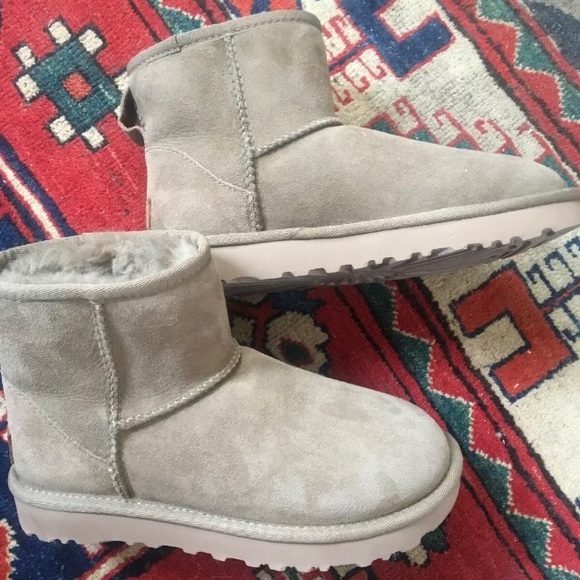 UGG Mini Boots (US 5.5/6 / EU 36) Brand New - Picture 5 of 5